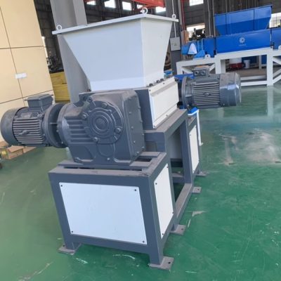 dual-shaft shredder