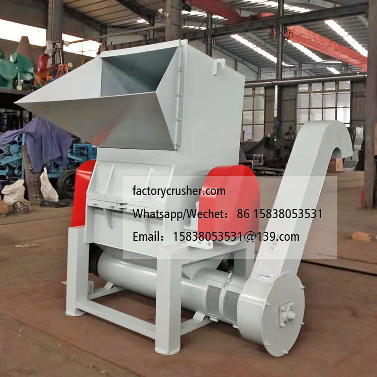 PVC panel crusher