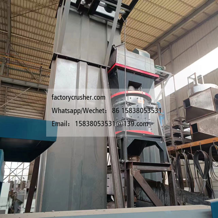 Oral liquid bottle crushing and separation production line