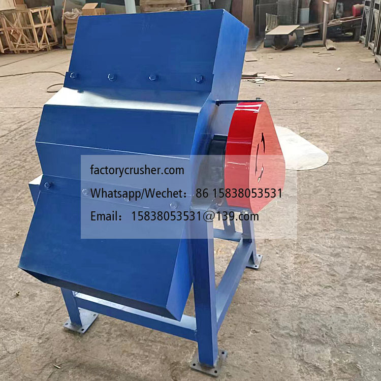 Coconut brick crusher