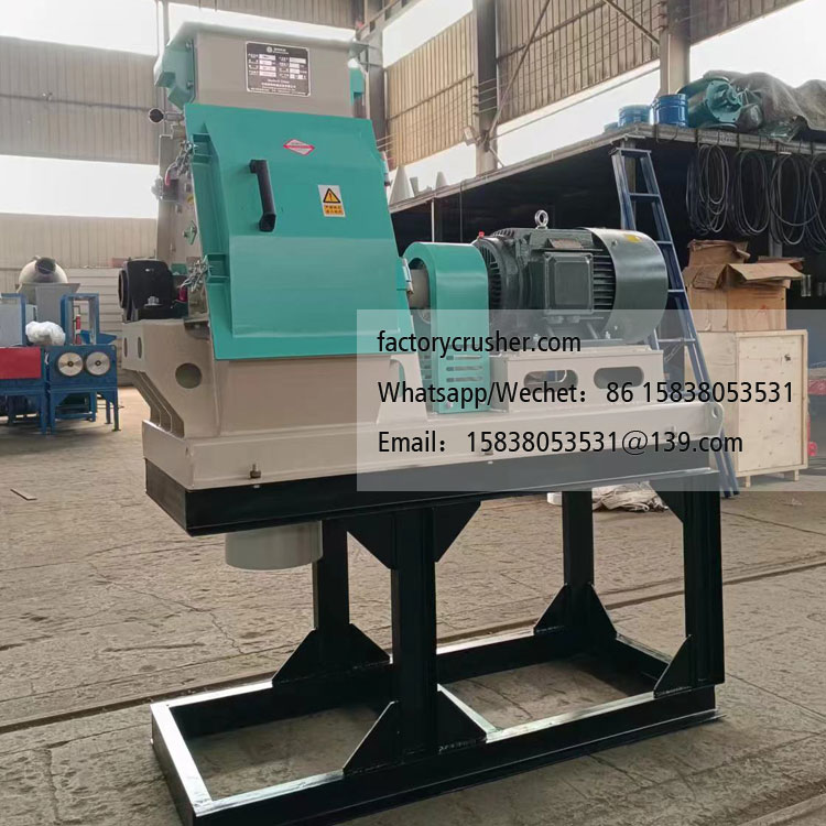 Water droplet shredder, wood chip and straw shredder