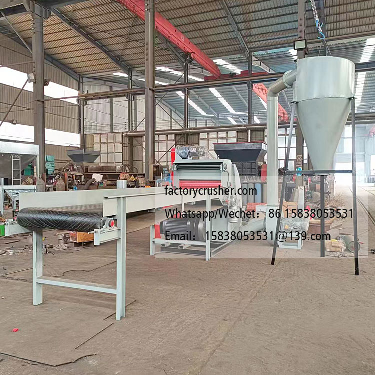 Forced-feed wood shredder, branch and straw crusher, bamboo shredder