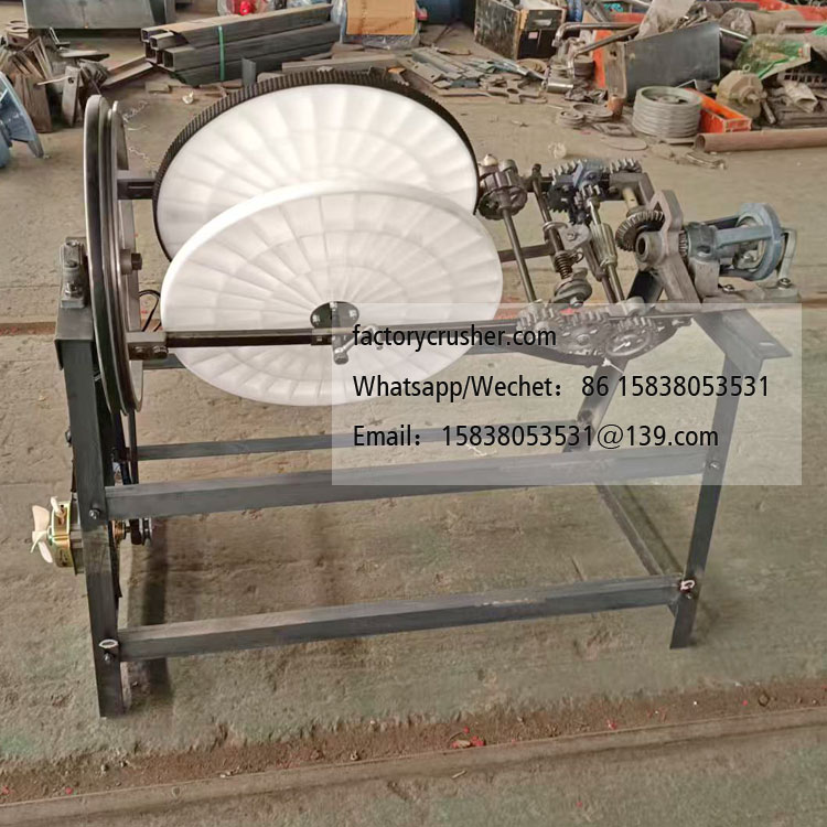 Rope braiding machine