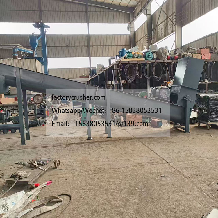 Coconut brick crusher, coconut brick decompressor