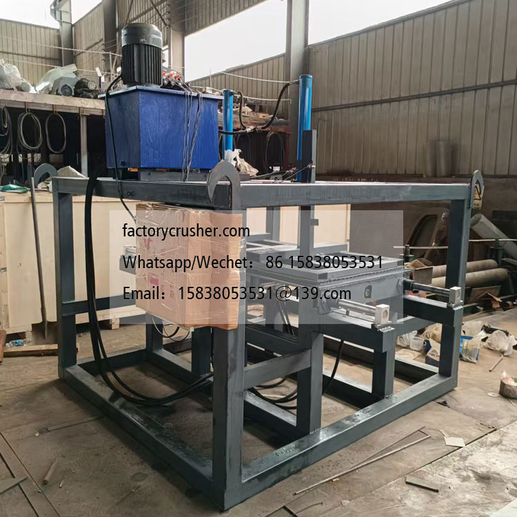 Photovoltaic panel frame removal machine