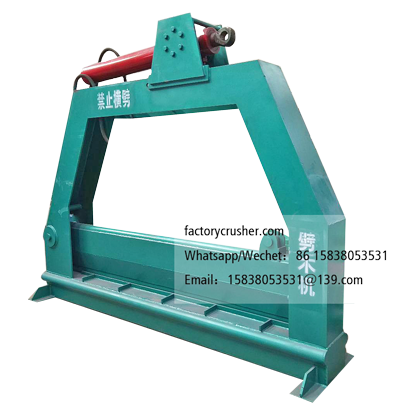 Wood splitter, gantry-type wood splitter, firewood splitter