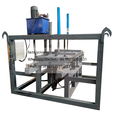 Photovoltaic panel frame removal machine