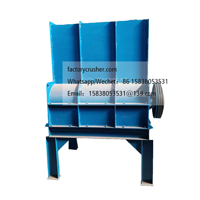 Lump breaking machine, laundry detergent lump crusher, caked material pulverizer