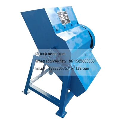 Coconut brick crusher